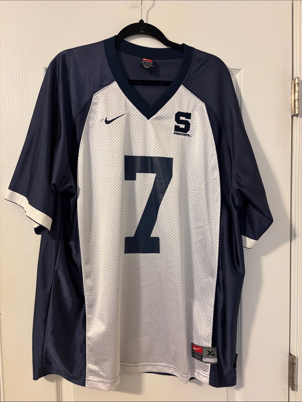 Nike Men’s Navy and White Number 7 Football Jersey